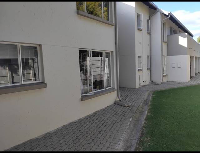 3 BEDROOM APARTMENT FOR SALE IN EDEN GLEN
